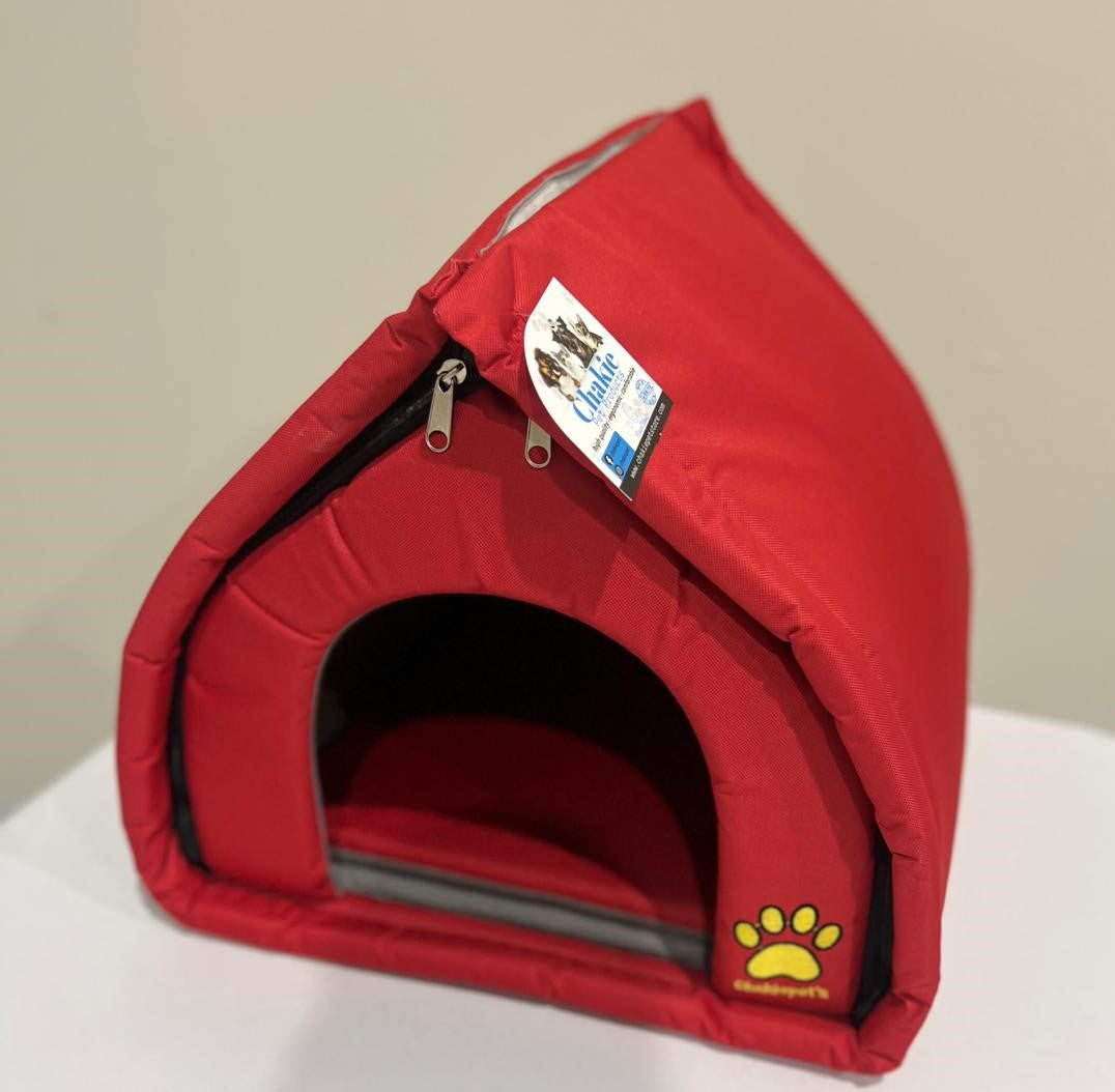 BALP Red Igloo Indoor/Outdoor Pet House for Cats and Small Dogs